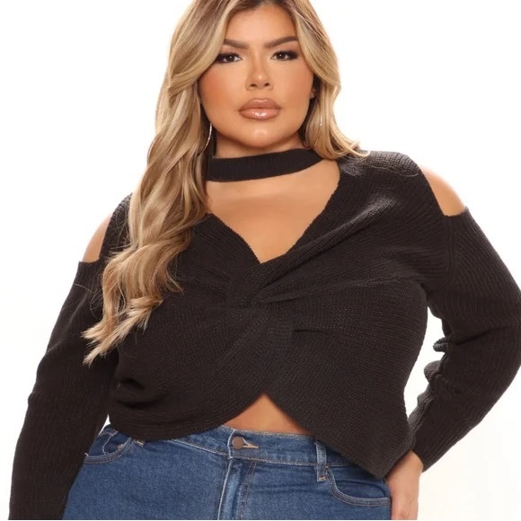 Full Circle Trends Twist Front Sweater – Size Medium | Soft and Comfy - Picture 2 of 5